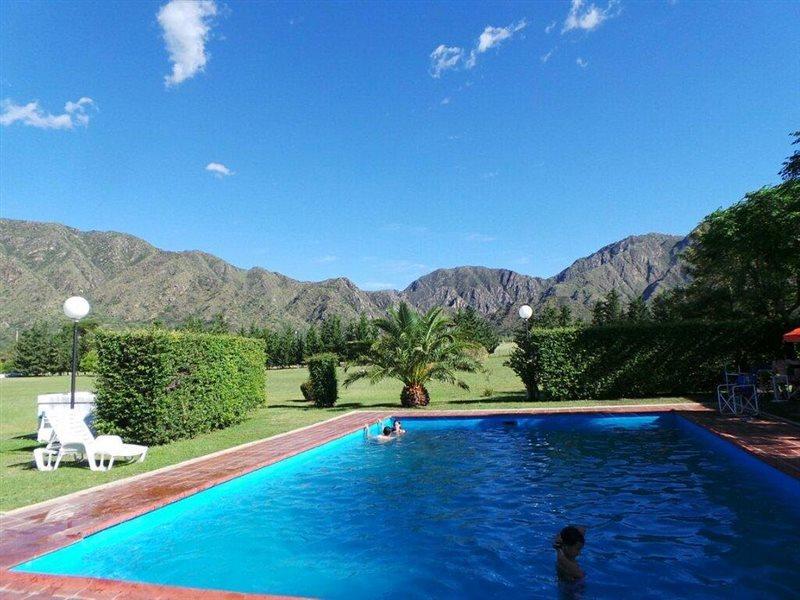 Hotel Lujan Lujan  ภายนอก รูปภาพ