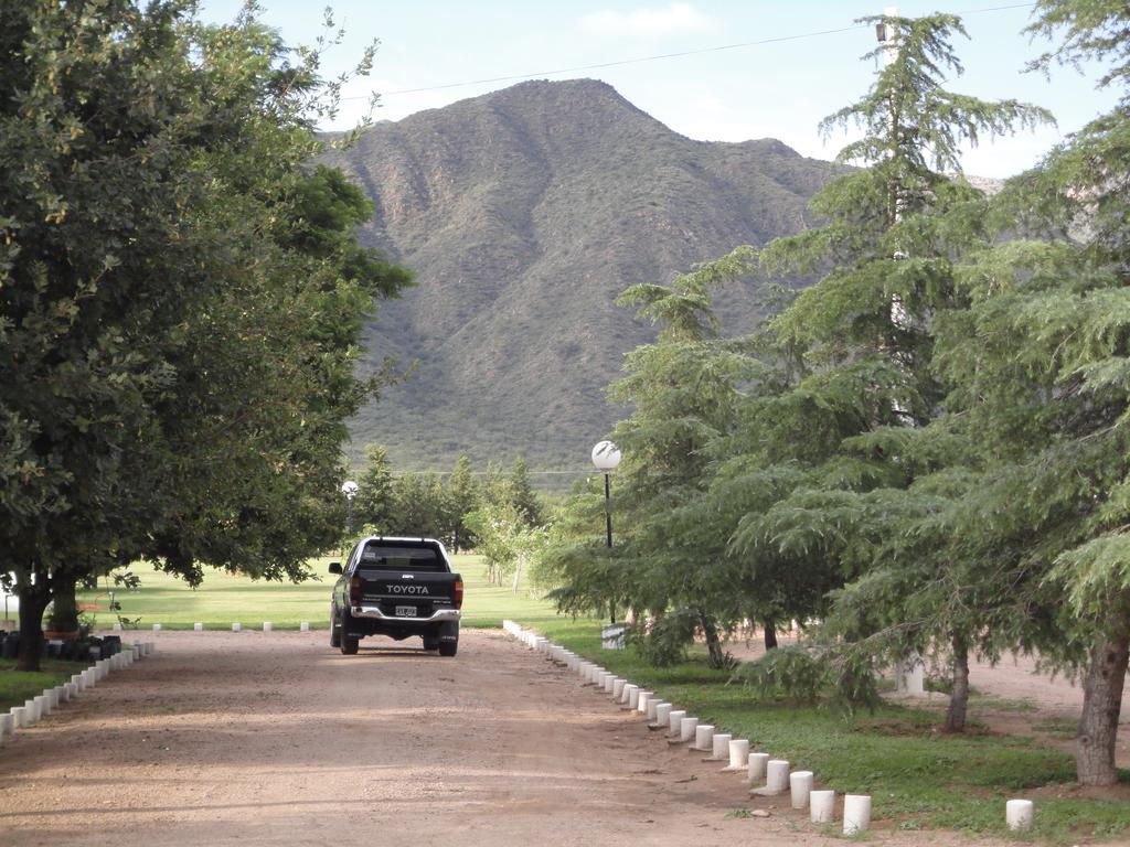 Hotel Lujan Lujan  ภายนอก รูปภาพ