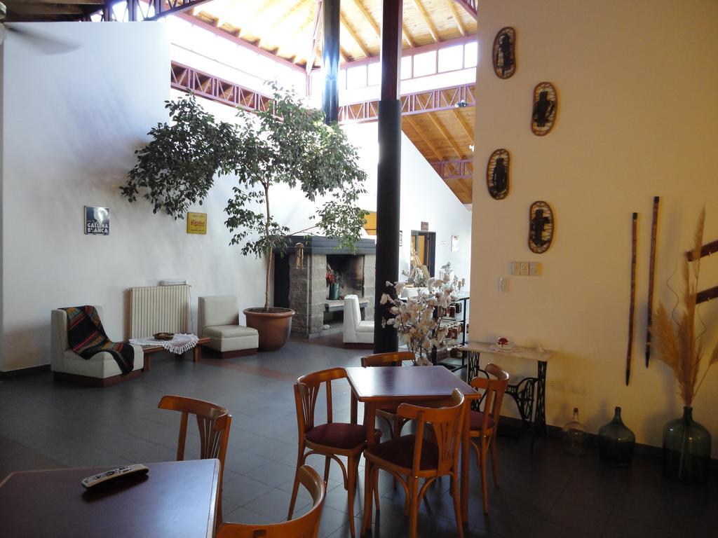 Hotel Lujan Lujan  ภายนอก รูปภาพ