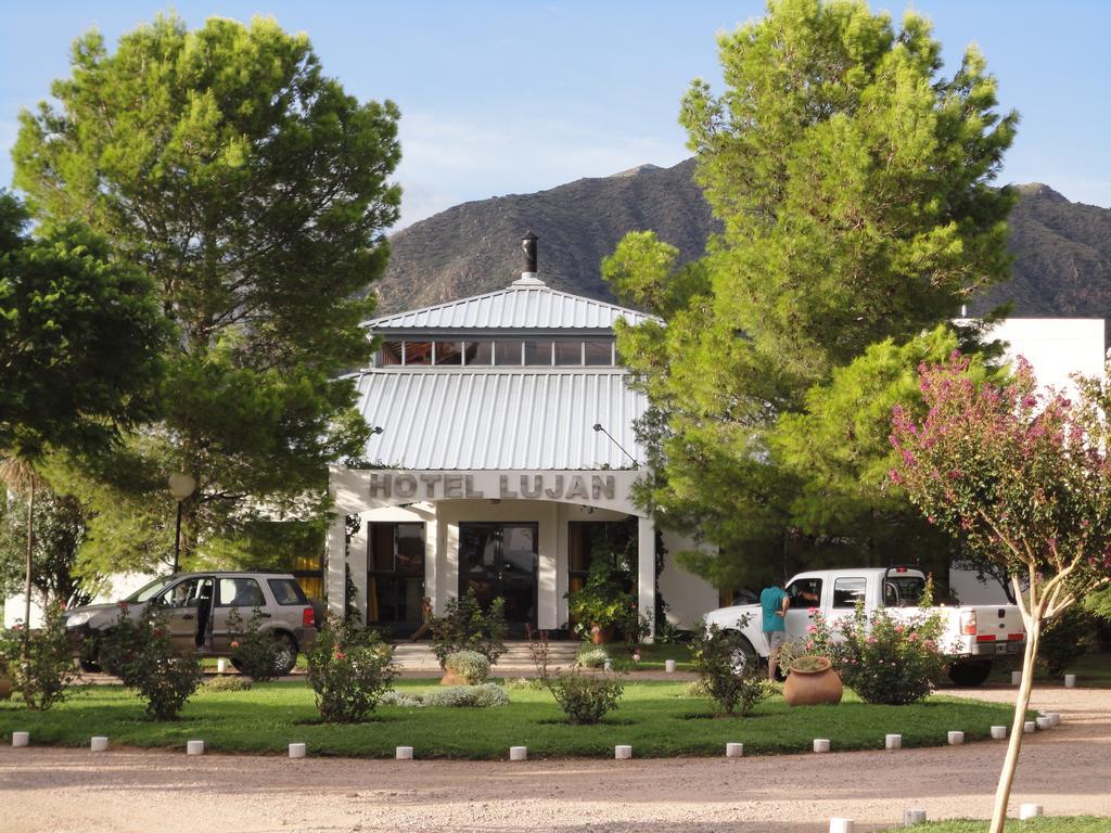 Hotel Lujan Lujan  ภายนอก รูปภาพ